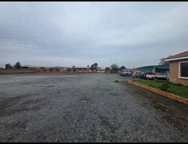 6,000M² INDUSTRIAL YARD TO LET IN ALRODE SOUTH